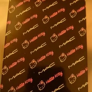 MAC Hello Kitty Pretty Baby Beauty Powder