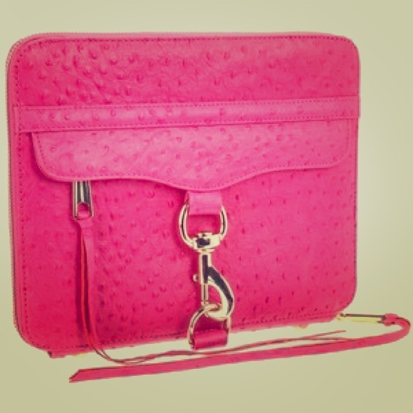 Rebecca Minkoff Accessories - 🎉HP🎉Pink Rebecca Minkoff zip up iPad case