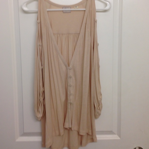 Anthropologie Long sleeve for @LISAM0602
