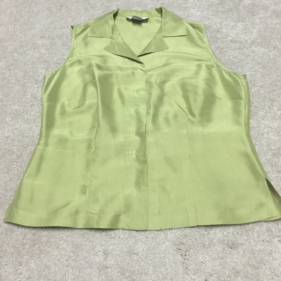 100% Silk Light Green Sleeveless Top