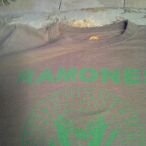 Vintage Ramone's Logo T