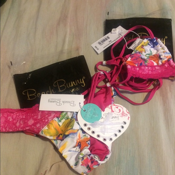 NEW: Beach Bunny Swimwear - Fleur Bikini Set