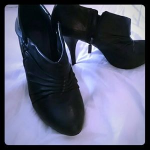 Guess black high heel booties