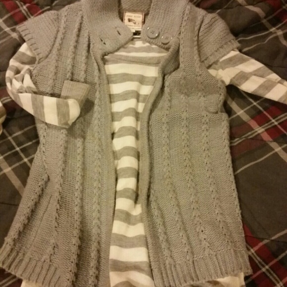 3/4 length grey and white long sweater with vest
