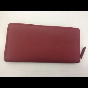 Non Designer Wallet but amazing quality