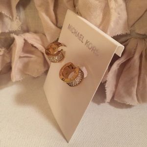 ❌SOLD❌💯authentic michael Kors earrings new!!