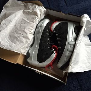 Jordan 9 Kilroy size 9