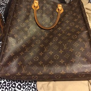 Louis Vuitton Sack plat