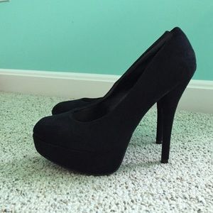 Black platform wedges