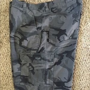 Men's Wrangler cargo shorts
