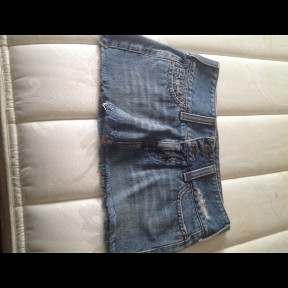 Hollister mini