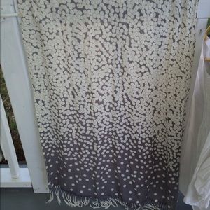 Polka dot fade scarf