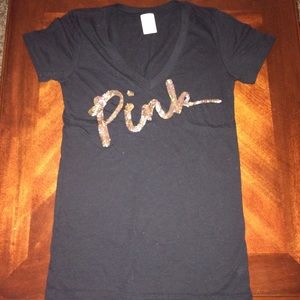 VS PINK v-neck tee!