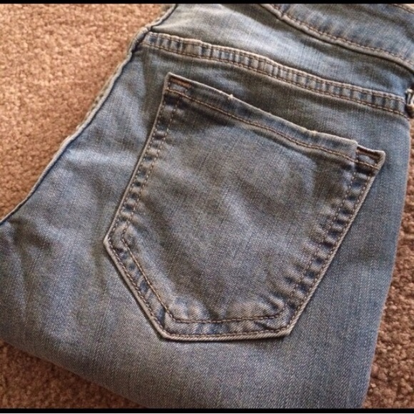 Old Navy Skinny Rockstar Jeans - Picture 3 of 3