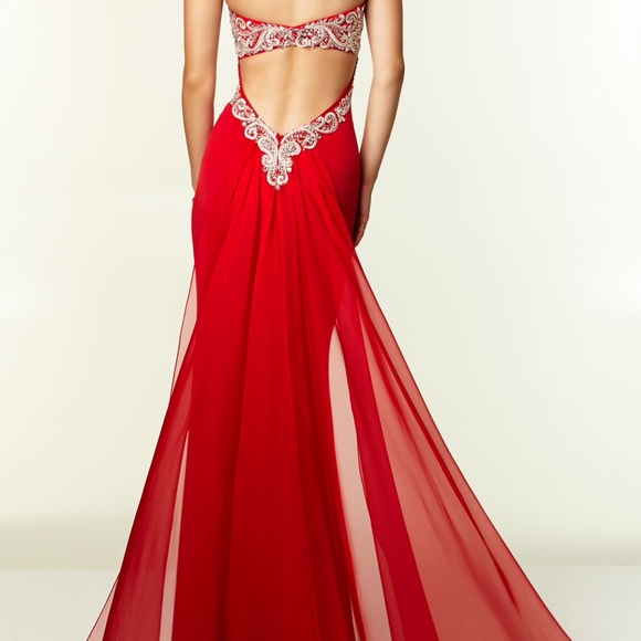 PROM DRESS - Picture 2 of 4