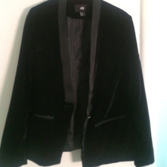 H&M VELVET BLAZER