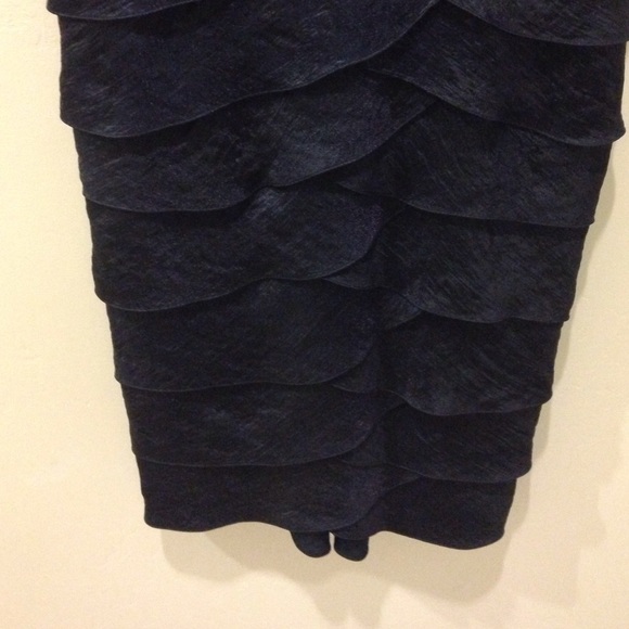 Black bandage cocktail dress - Picture 3 of 4