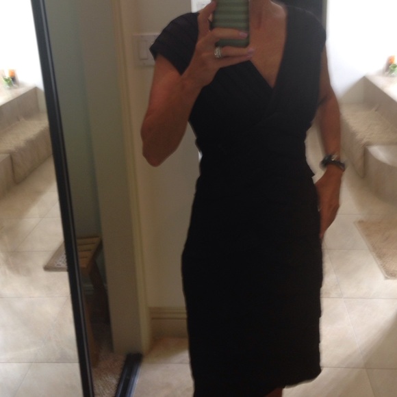 Black bandage cocktail dress - Picture 4 of 4