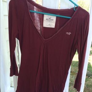 Hollister v-neck