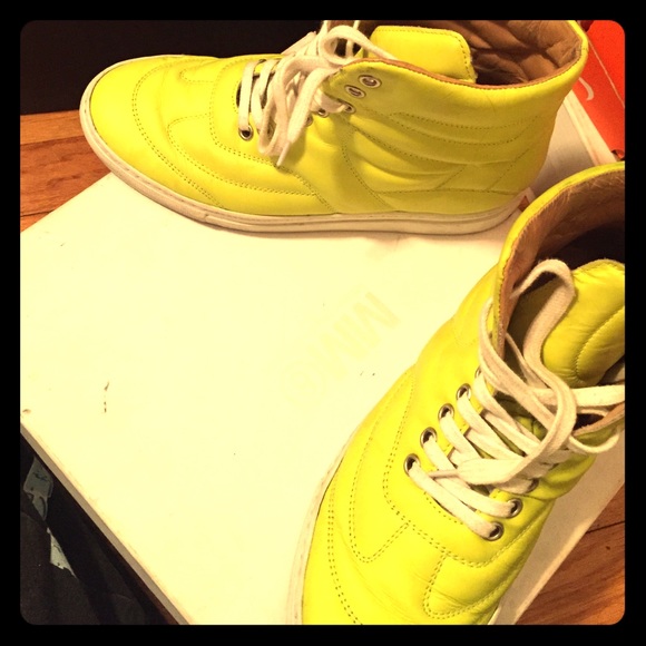Neon Green MM6 Margielas