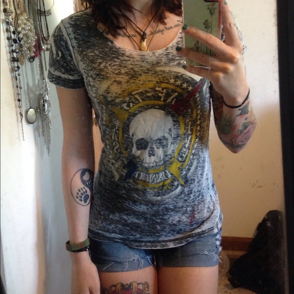 Affliction TShirt
