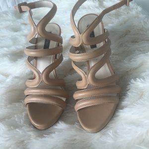 Zara Basic Nude heals