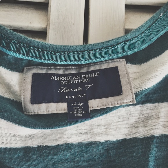 ❌SOLD❌ AE Top - Picture 2 of 2