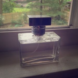 Ralph Lauren new romance perfume. Sweet smelling!