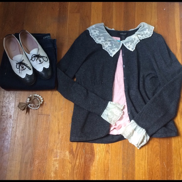 Willi Smith Sweaters - Willi Smith Lace Trim Cardigan