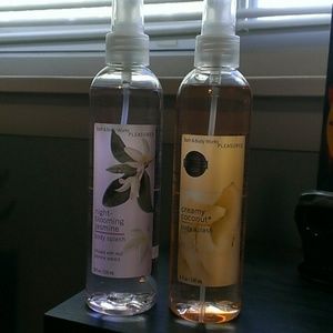 2 Bath & body works body splashes