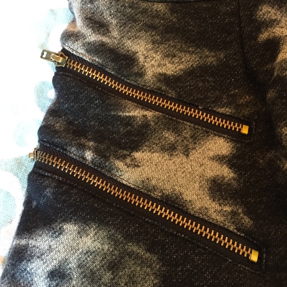 Blue/gray skirt - Picture 4 of 4