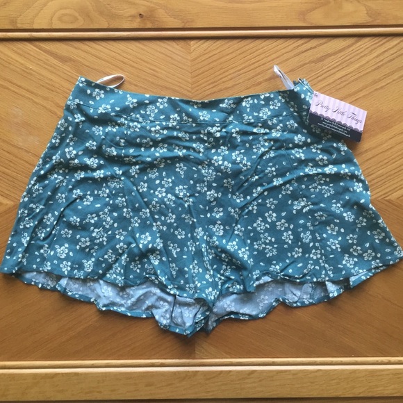 Floral print high waisted shorts