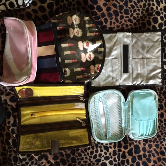 🦋SOLD🦋 - Picture 2 of 4