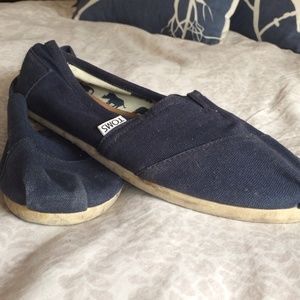 Navy Toms