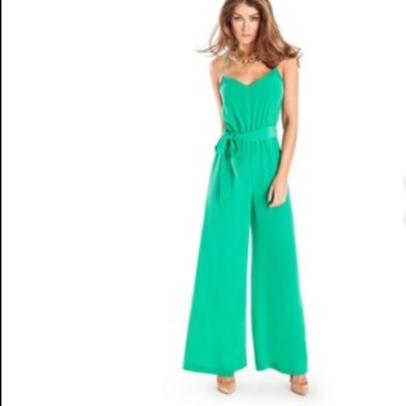 Beatiful emerald green jumpsuit 👗