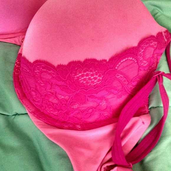 VICTORIAS SECRET PINK LACE UNDERWIRE - Picture 2 of 4