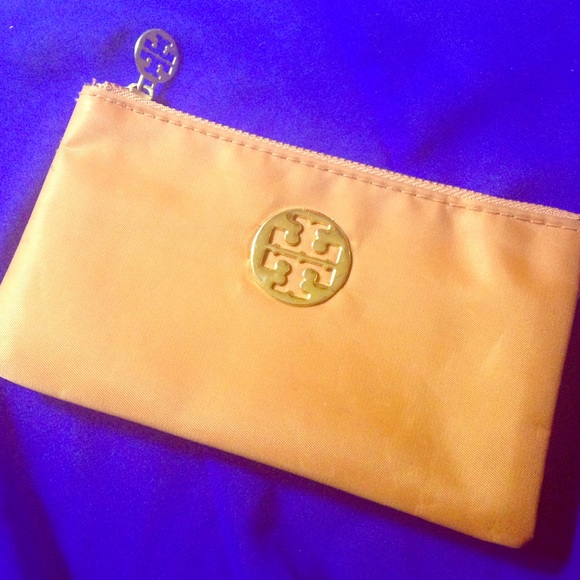 Tory wallet