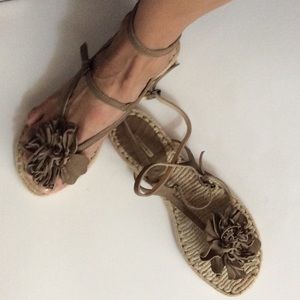 Max studio flat sandals