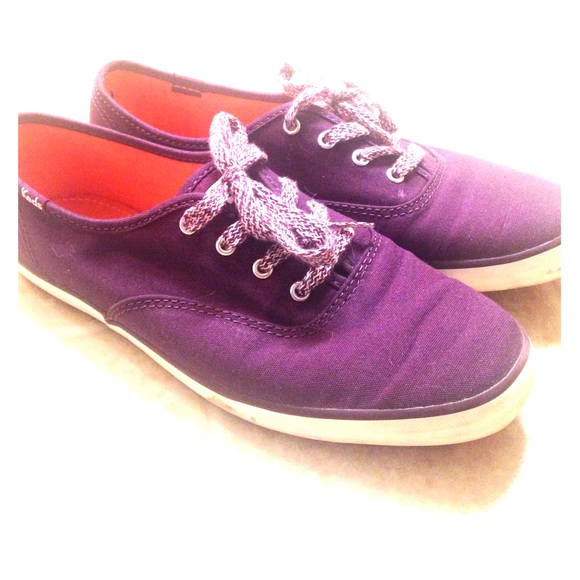 Keds purple canvas shoes