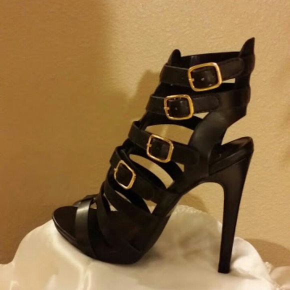 Black Strappy Gold Buckle Sandle Heels Size 8