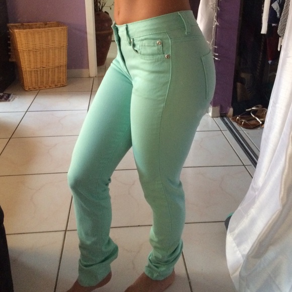 Mint Jeans - Picture 4 of 4