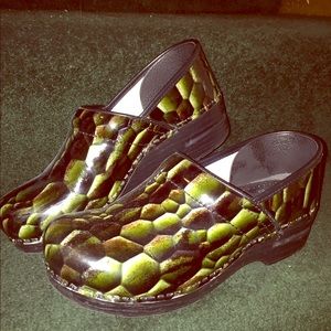 Beautiful, funky Dankso clogs, great condition!