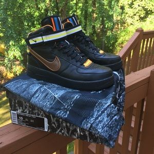 🚫SOLD ON TRADESY🚫