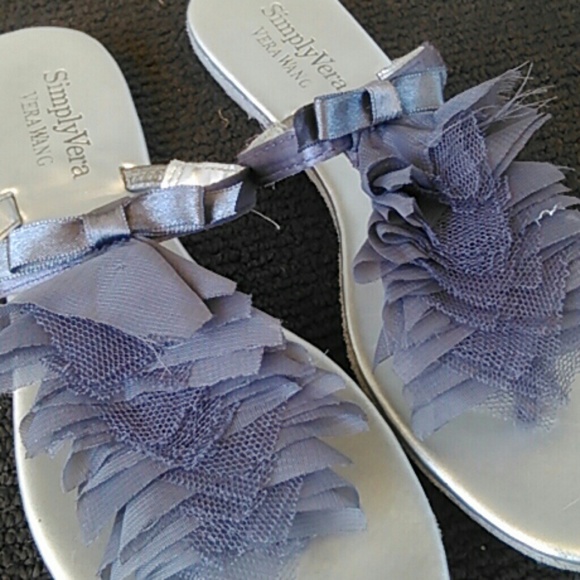 Simply Vera cute silver sandals