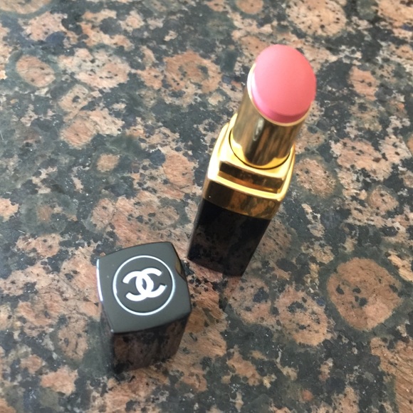 Rouge Coco Shine 79 Saga