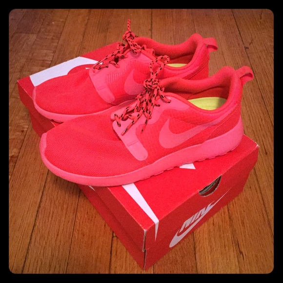 Women's Nike Rosherun HYP