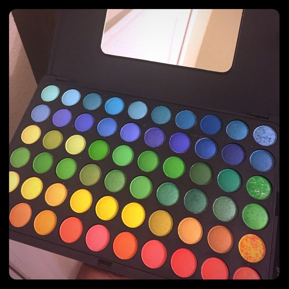 120 BH cosmetics palette