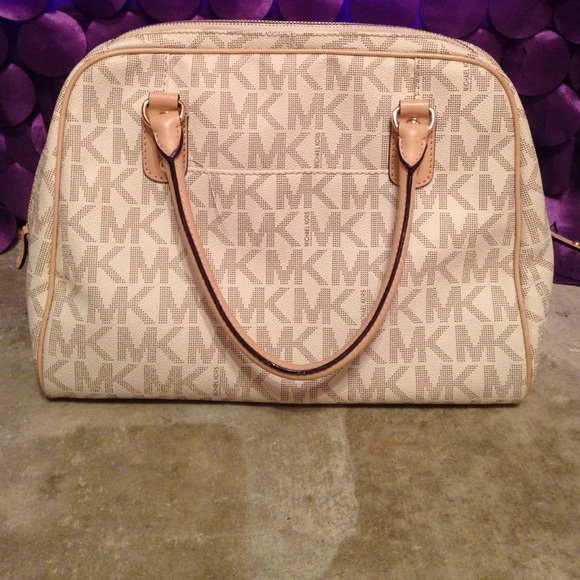 Michael Kors Purse - Picture 2 of 3