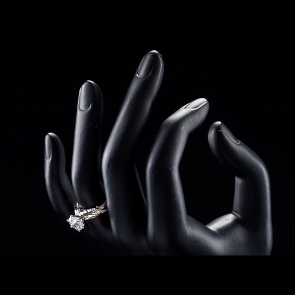 🌟Engagement Ring🌟 - Picture 3 of 3