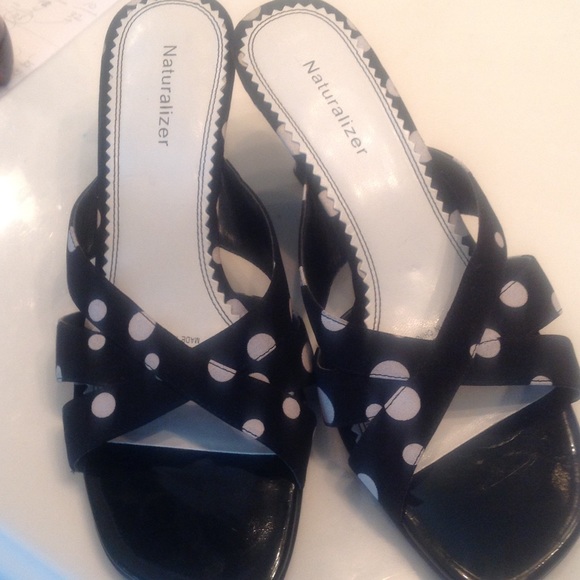NATURALIZER SPRING/SUMMER SANDAL!